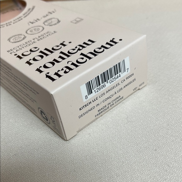 Kitsch Pink Stainless Steel Facial Ice Roller - Picture 6 of 12